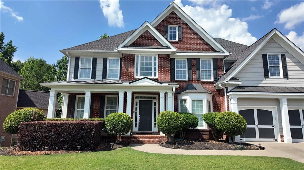 6 bedroom, 5 bathroom, 5,200 sq ft single family residence for rent at 5722 Ashleigh Walk Drive, Suwanee, GA 30024 for $4,950 a month — photo 2