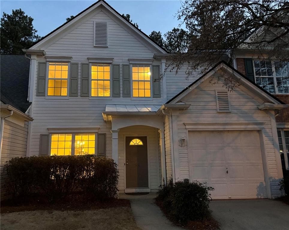 3 bedroom, 3 bathroom, 1,642 sq ft townhouse for sale at 7010 Richland Court, Roswell, GA 30076 — photo 2
