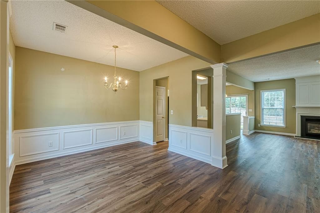 3 bedroom, 3 bathroom, 1,642 sq ft townhouse for sale at 7010 Richland Court, Roswell, GA 30076 — photo 5