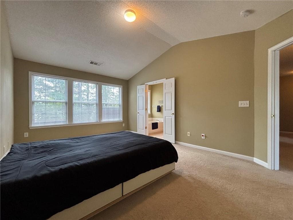 3 bedroom, 3 bathroom, 1,642 sq ft townhouse for sale at 7010 Richland Court, Roswell, GA 30076 — photo 6