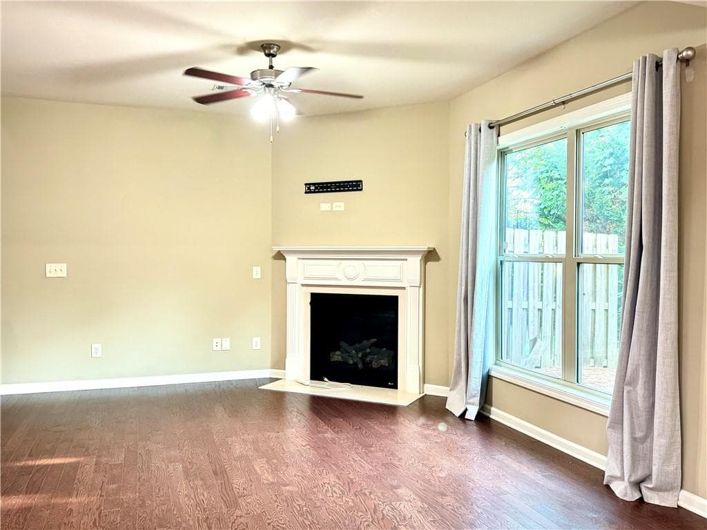 3 bedroom, 3 bathroom, 1,648 sq ft townhouse for sale at 2885 Maple Park Place, Cumming, GA 30041 — photo 5