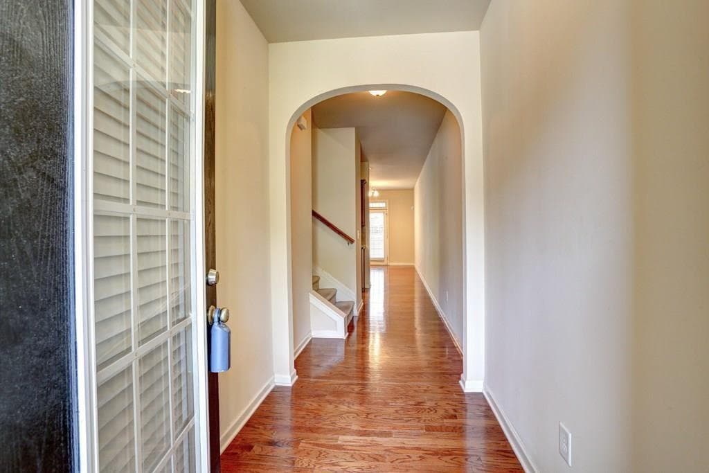 3 bedroom, 3 bathroom, 1,944 sq ft townhouse for sale at 2649 Sardis Chase Court, Buford, GA 30519 — photo 3