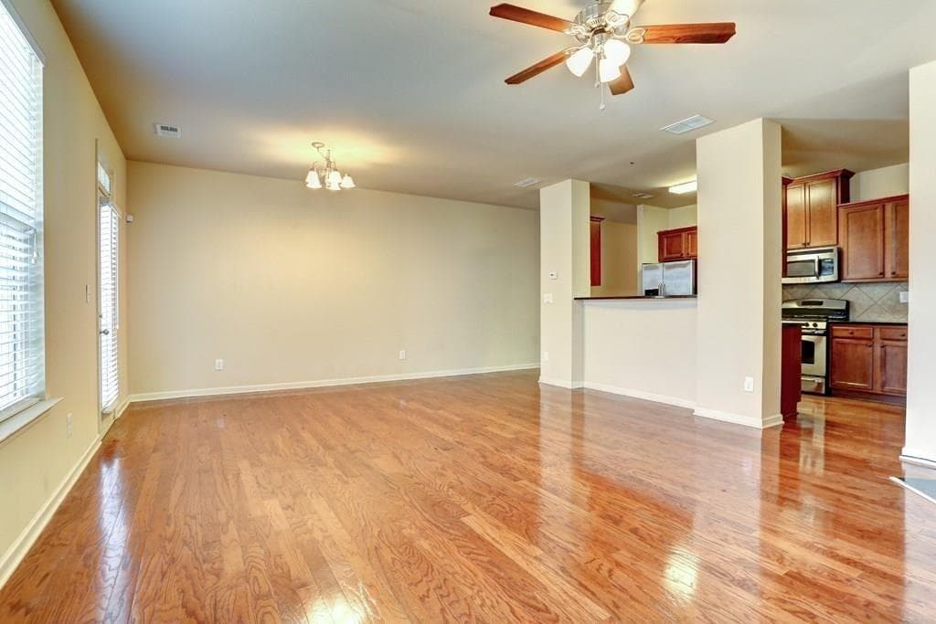 3 bedroom, 3 bathroom, 1,944 sq ft townhouse for sale at 2649 Sardis Chase Court, Buford, GA 30519 — photo 6
