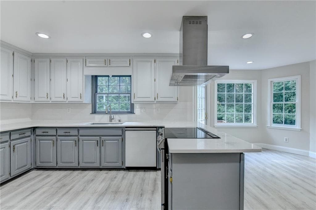 3 bedroom, 3 bathroom, 2,657 sq ft single family residence for sale at 1437 Watsons Place, Lawrenceville, GA 30043 — photo 8