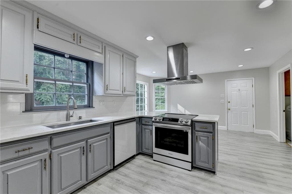 3 bedroom, 3 bathroom, 2,657 sq ft single family residence for sale at 1437 Watsons Place, Lawrenceville, GA 30043 — photo 9