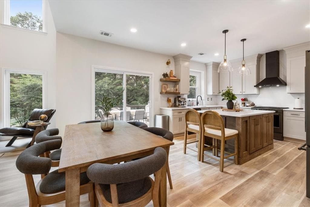 255 Fieldstone Court, Alpharetta, GA 30009 — most recent listing photo