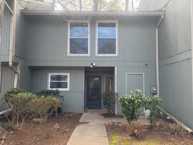 3 bedroom, 3 bathroom, 1,492 sq ft condominium for sale at 3563 Splinterwood Road, Peachtree Corners, GA 30092