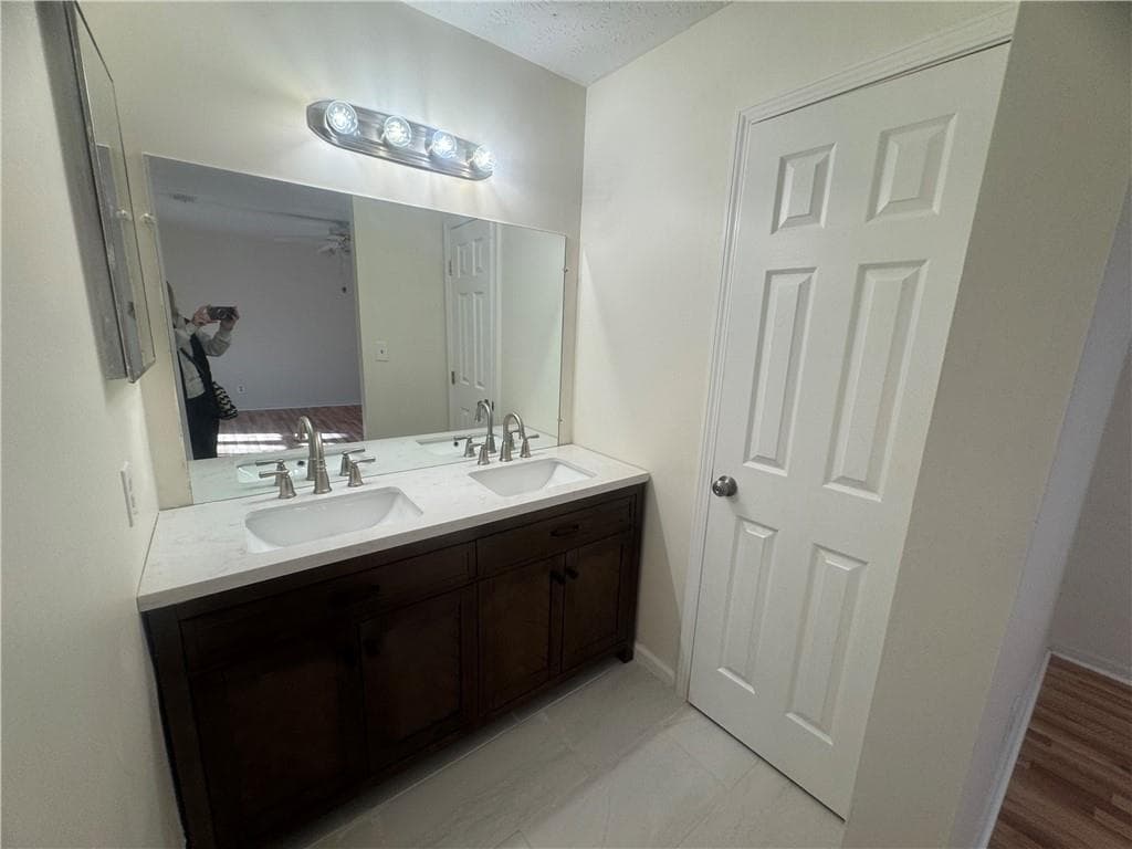 3 bedroom, 3 bathroom, 1,492 sq ft condominium for sale at 3563 Splinterwood Road, Peachtree Corners, GA 30092 — photo 9