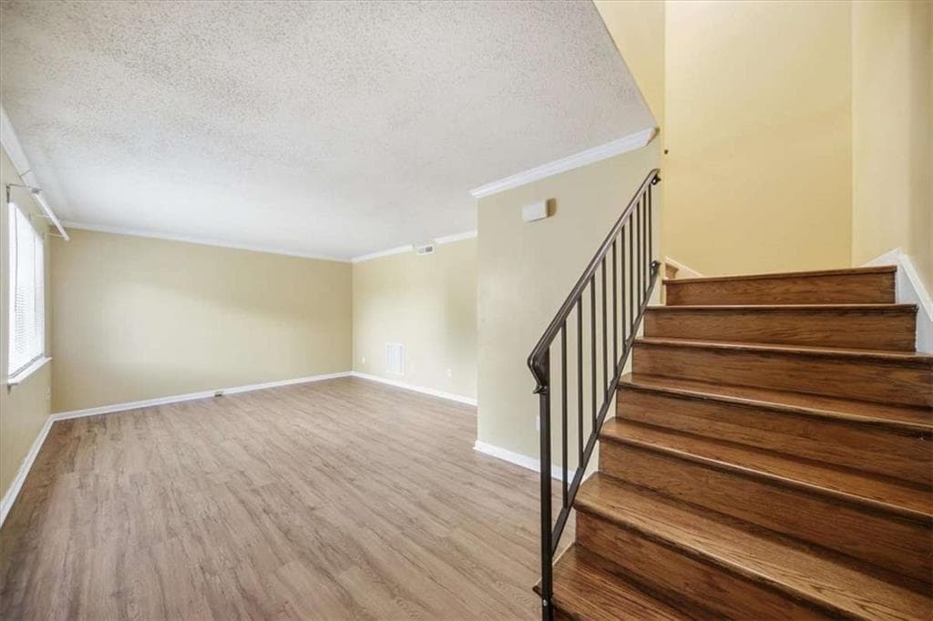 3 bedroom, 3 bathroom, 1,340 sq ft condominium for sale at 4701 Flat Shols rd, Union City, GA 30291 — photo 5