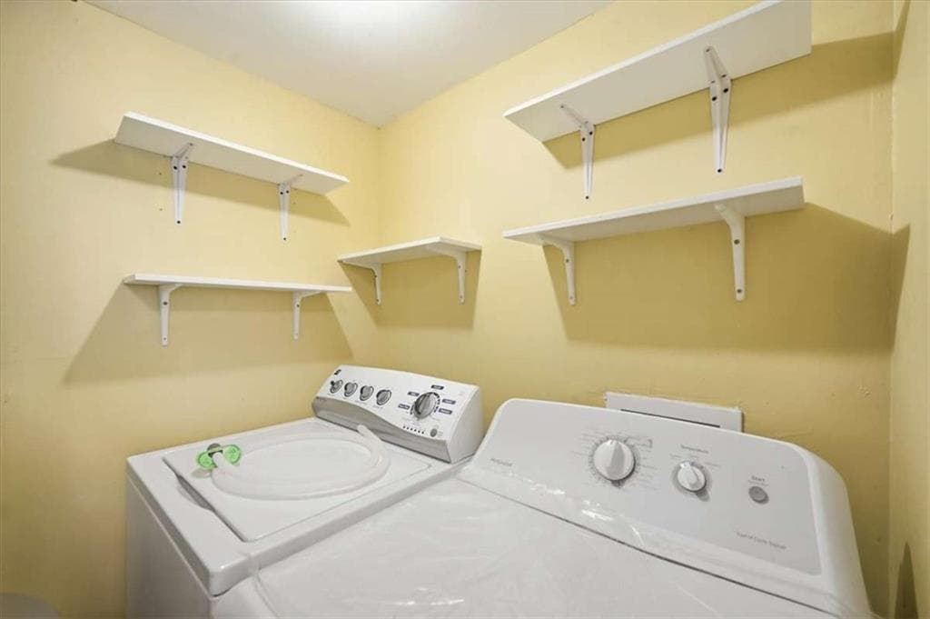 3 bedroom, 3 bathroom, 1,340 sq ft condominium for sale at 4701 Flat Shols rd, Union City, GA 30291 — photo 7
