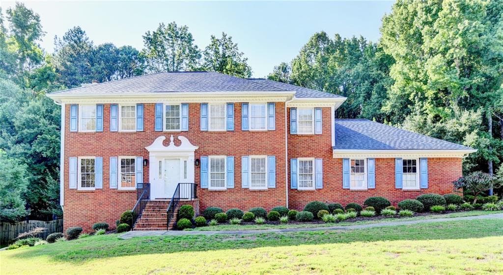 3 bedroom, 3 bathroom, 2,657 sq ft single family residence for sale at 1437 Watsons Place, Lawrenceville, GA 30043 — photo 1 of 26