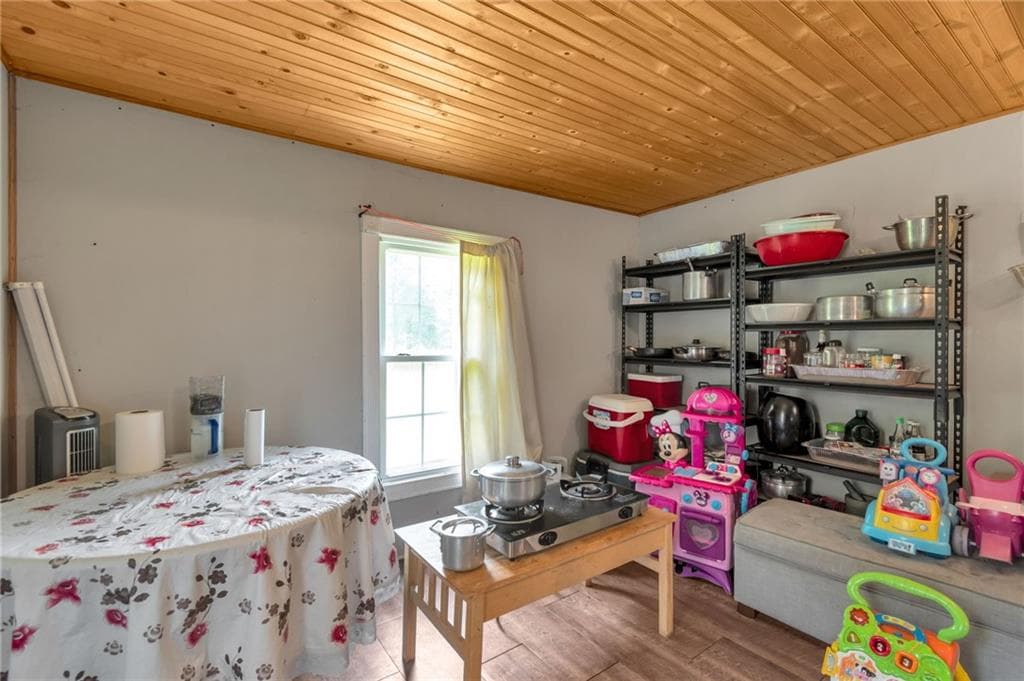 3 bedroom, 2 bathroom, 1,832 sq ft single family residence for sale at 4854 Rosewood Drive, Lilburn, GA 30047 — photo 9