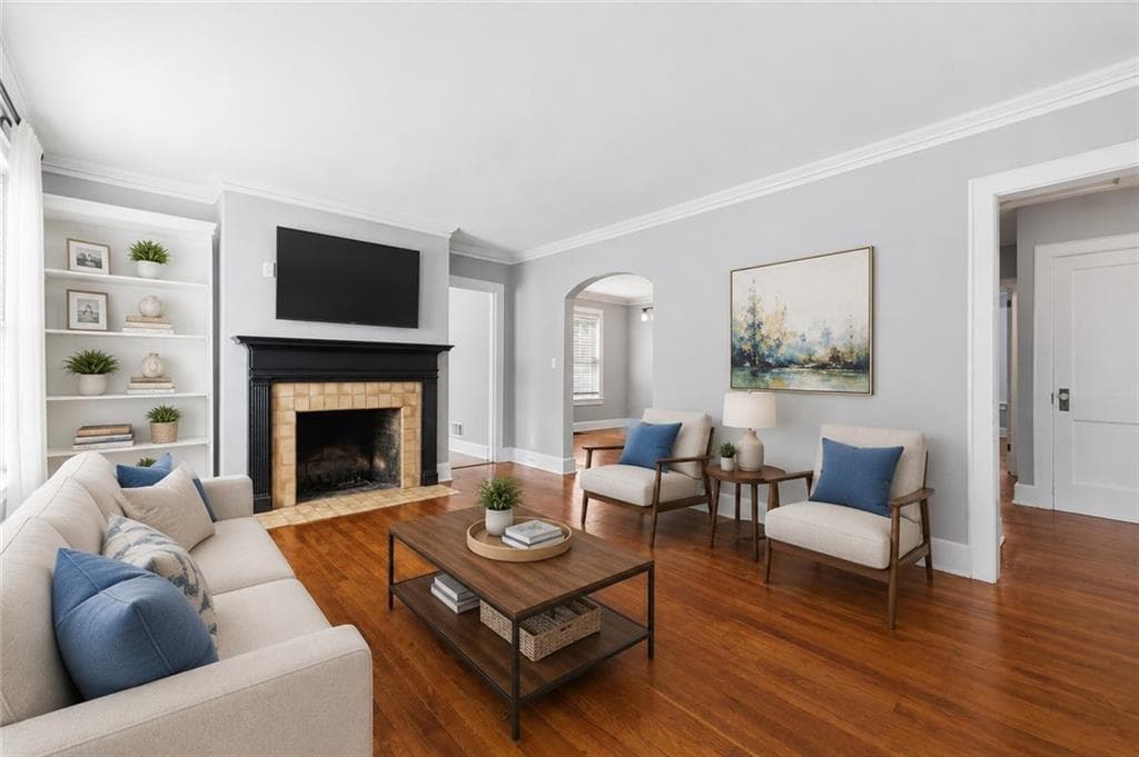 3 bedroom, 2 bathroom, 1,314 sq ft single family residence for sale at 1128 Scott Boulevard, Decatur, GA 30030 — photo 3