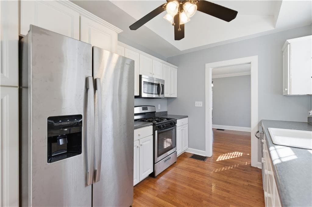 3 bedroom, 2 bathroom, 1,314 sq ft single family residence for sale at 1128 Scott Boulevard, Decatur, GA 30030 — photo 9
