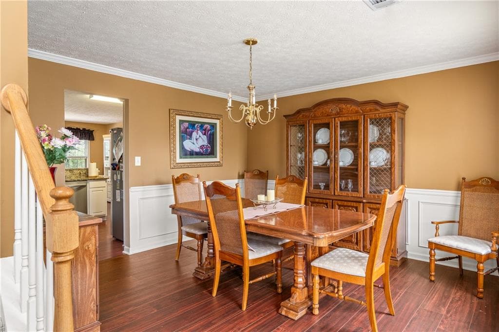 4 bedroom, 3 bathroom, 2,766 sq ft single family residence for sale at 5405 Winding Glen Drive, Lithonia, GA 30038 — photo 7