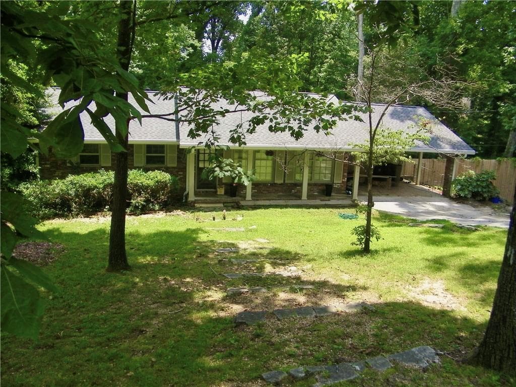 4 bedroom, 3 bathroom, 2,140 sq ft single family residence for sale at 2831 Old Norcross Road, Tucker, GA 30084 — photo 5