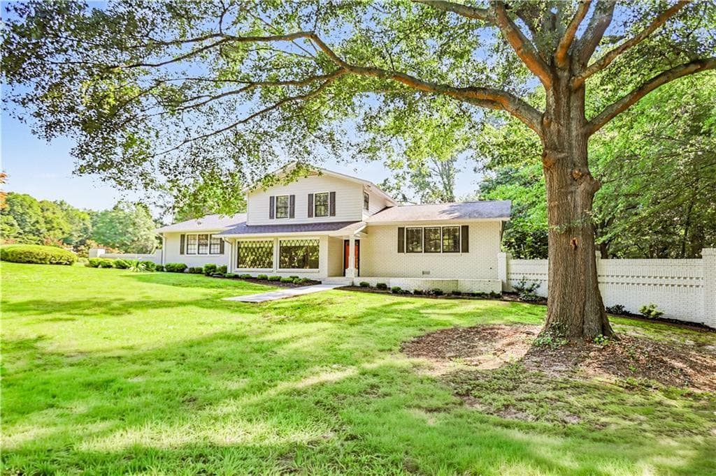 4 bedroom, 4 bathroom, 3,200 sq ft single family residence for sale at 235 Minish Lake Road, Commerce, GA 30530 — photo 7