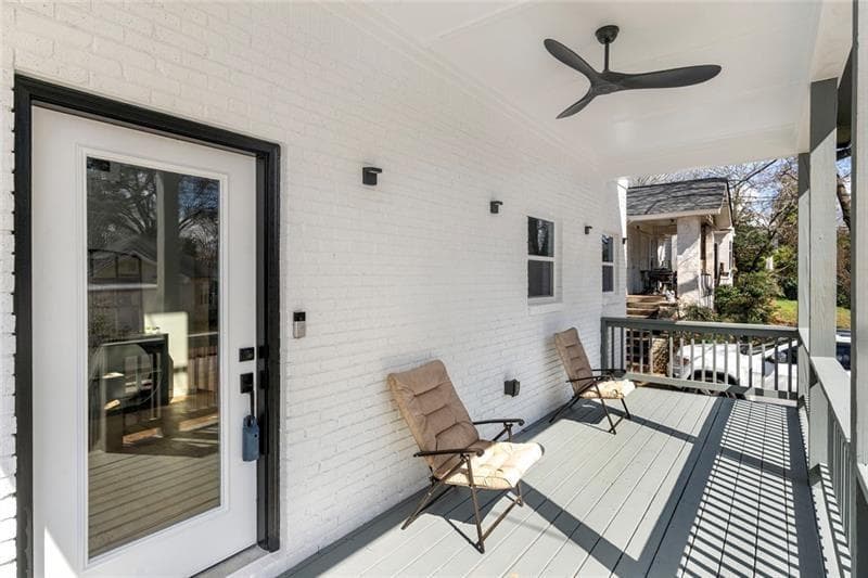 5 bedroom, 4 bathroom, 3,000 sq ft single family residence for sale at 959 Woodbourne Drive, Atlanta, GA 30310 — photo 3