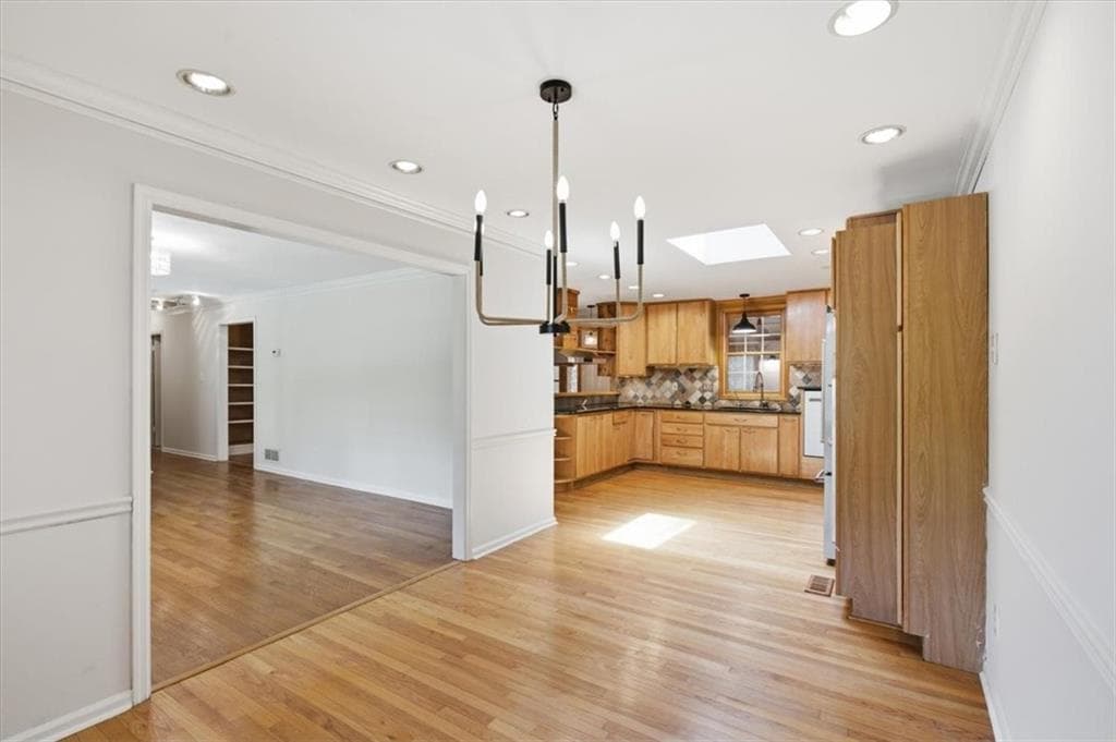 3 bedroom, 2 bathroom, 2,288 sq ft single family residence for sale at 112 Cross Gate Drive, Marietta, GA 30068 — photo 10