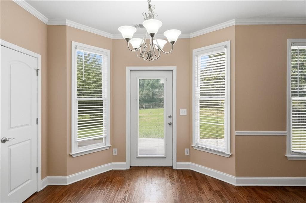 5 bedroom, 3 bathroom, 3,152 sq ft single family residence for sale at 3475 Golfe Links Drive, Snellville, GA 30039 — photo 7