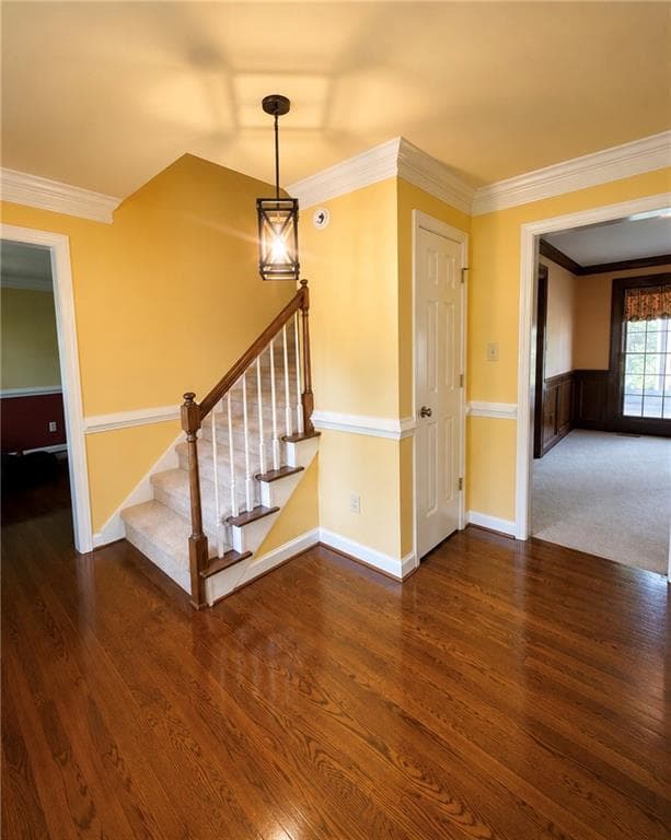 6 bedroom, 4 bathroom, 3,250 sq ft single family residence for sale at 3176 Country Club Court, Kennesaw, GA 30144 — photo 6