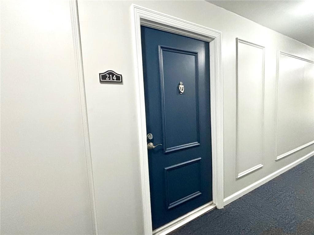 2 bedroom, 1 bathroom, 868 sq ft condominium for sale at 3650 Ashford Dunwoody Road 214, Atlanta, GA 30319 — photo 2