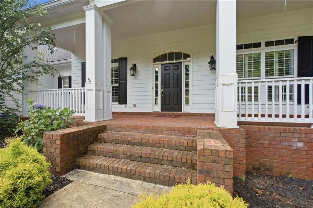 4 bedroom, 3 bathroom, 3,148 sq ft single family residence for sale at 5105 Stefan Ridge Way, Buford, GA 30519 — photo 6
