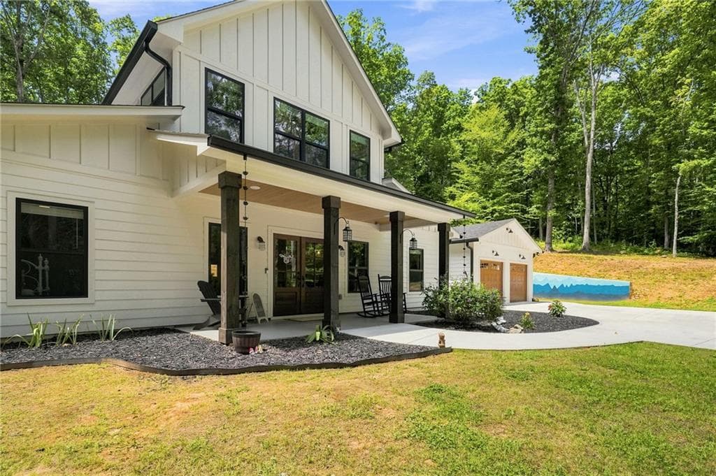 3 bedroom, 3 bathroom, 2,574 sq ft single family residence for sale at 1684 Fairview Road, Jasper, GA 30143 — photo 3