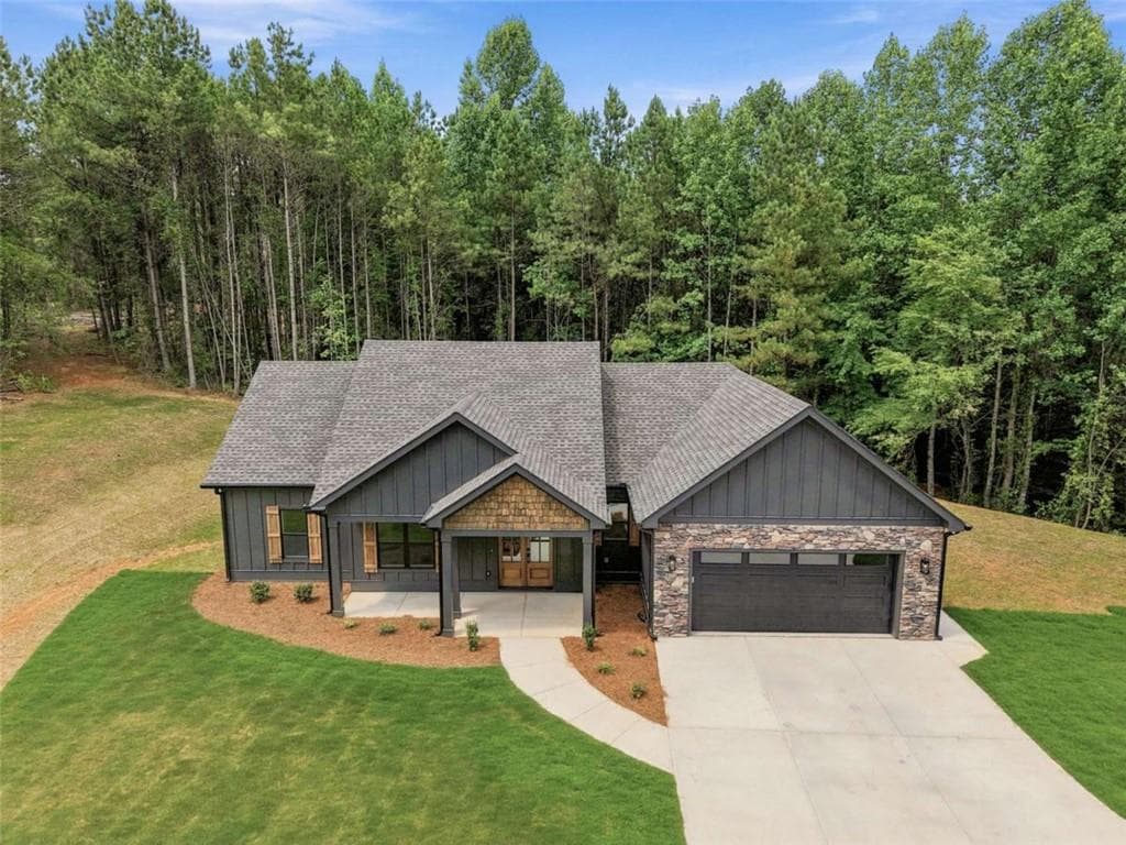 3 bedroom, 2 bathroom, 1,550 sq ft single family residence for sale at 4016 Carver Mill Road, Talking Rock, GA 30175