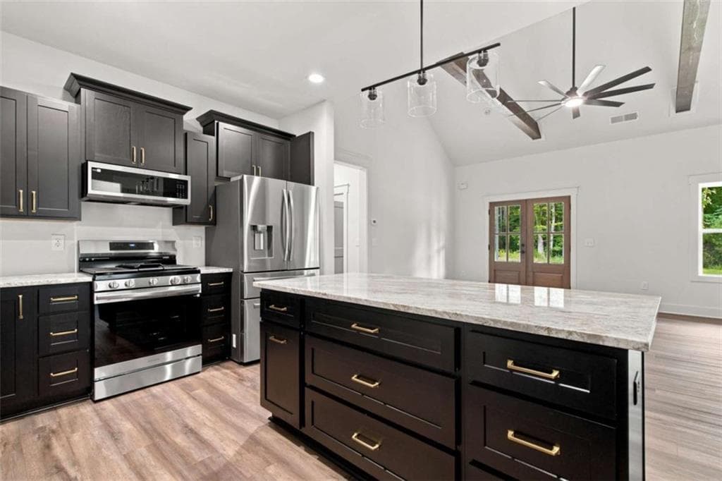 3 bedroom, 2 bathroom, 1,550 sq ft single family residence for sale at 4016 Carver Mill Road, Talking Rock, GA 30175 — photo 5