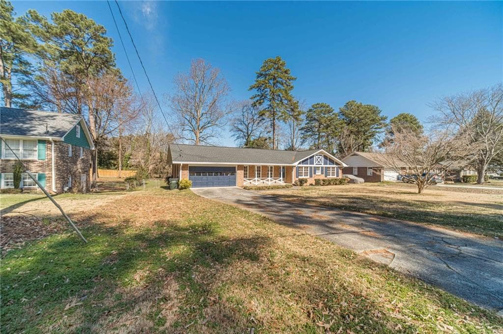 3 bedroom, 2 bathroom, 1,546 sq ft single family residence for sale at 3823 Palisade Court, Snellville, GA 30039 — photo 2