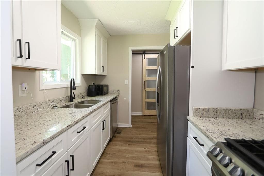3 bedroom, 2 bathroom, 1,120 sq ft single family residence for sale at 3572 Orbit Court, Ellenwood, GA 30294 — photo 8
