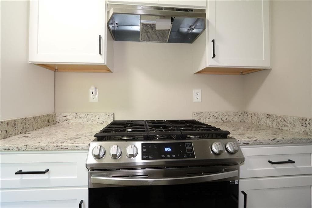 3 bedroom, 2 bathroom, 1,120 sq ft single family residence for sale at 3572 Orbit Court, Ellenwood, GA 30294 — photo 10