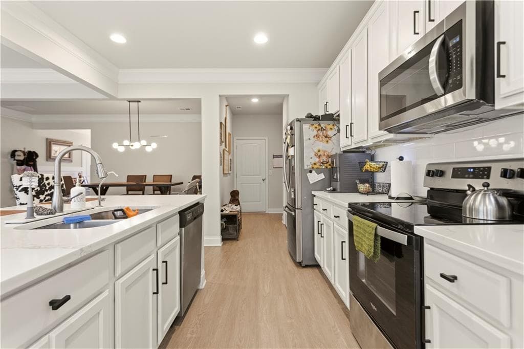 5 bedroom, 5 bathroom, 2,997 sq ft single family residence for sale at 778 Laurel Cove Drive, Hoschton, GA 30548 — photo 7