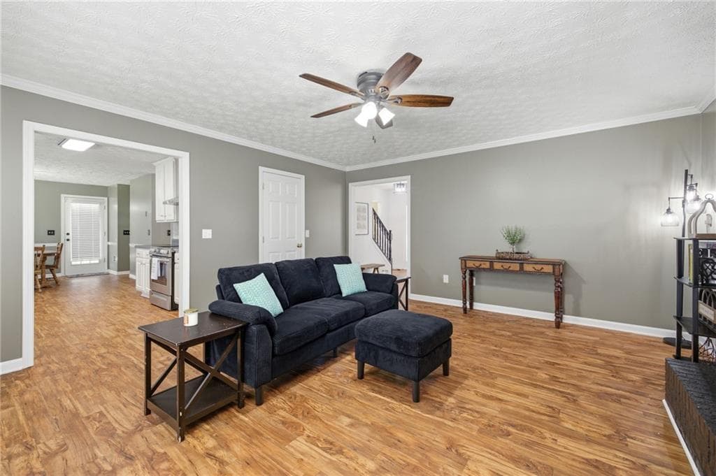 4 bedroom, 3 bathroom, 2,123 sq ft single family residence for sale at 3456 Garden Manor Drive, Loganville, GA 30052 — photo 9