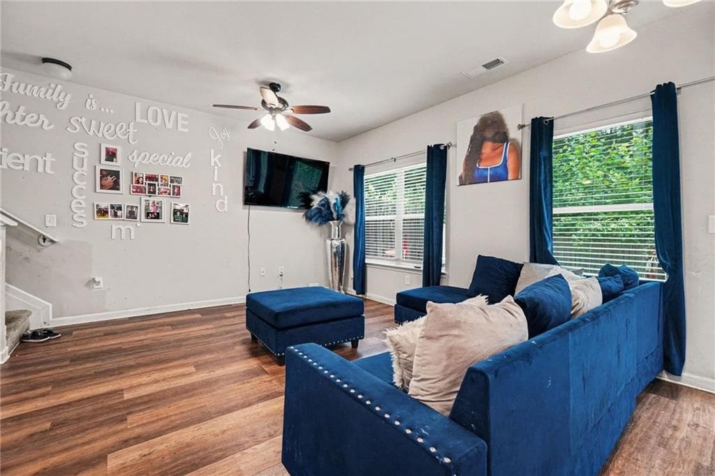 3 bedroom, 3 bathroom, 1,651 sq ft townhouse for sale at 1703 Creel Lane, Atlanta, GA 30349 — photo 5