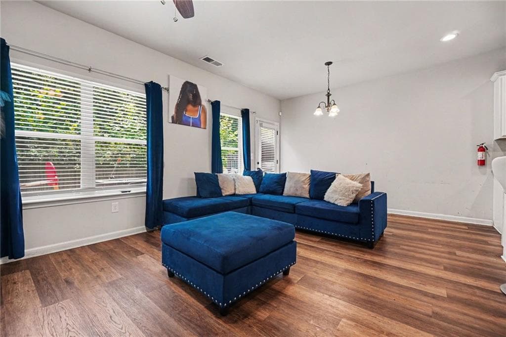 3 bedroom, 3 bathroom, 1,651 sq ft townhouse for sale at 1703 Creel Lane, Atlanta, GA 30349 — photo 6