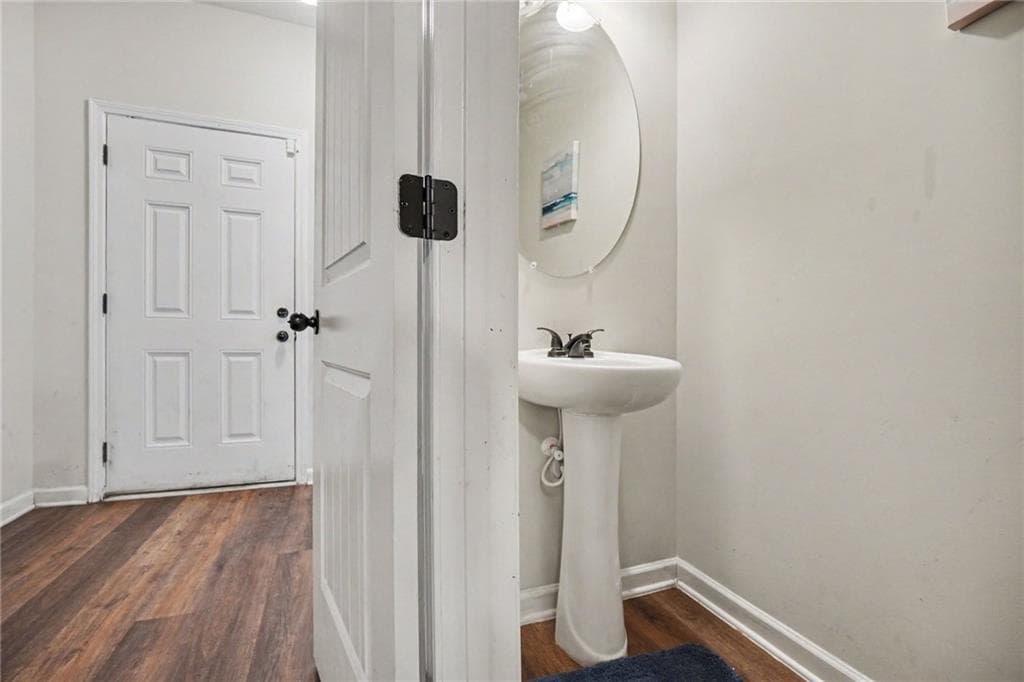 3 bedroom, 3 bathroom, 1,651 sq ft townhouse for sale at 1703 Creel Lane, Atlanta, GA 30349 — photo 10
