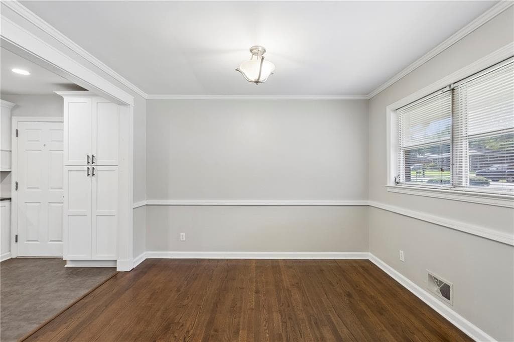 3 bedroom, 3 bathroom, 1,226 sq ft single family residence for sale at 3690 Wisteria Lane, Smyrna, GA 30082 — photo 10