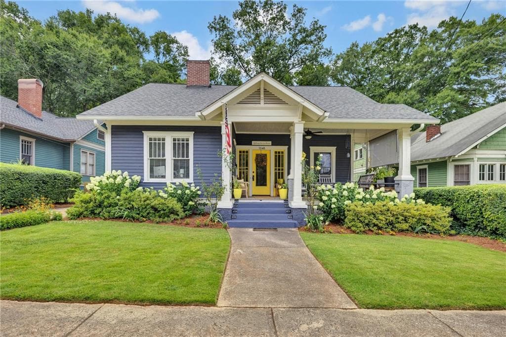 3 bedroom, 2 bathroom, 1,696 sq ft single family residence for sale at 1248 Lucile Avenue, Atlanta, GA 30310 — photo 2