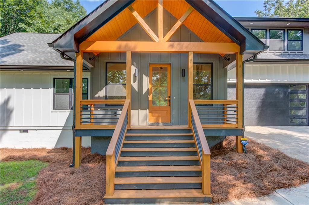 4 bedroom, 3 bathroom, 2,339 sq ft single family residence for sale at 374 Academy Woods Drive, Jefferson, GA 30549 — photo 2