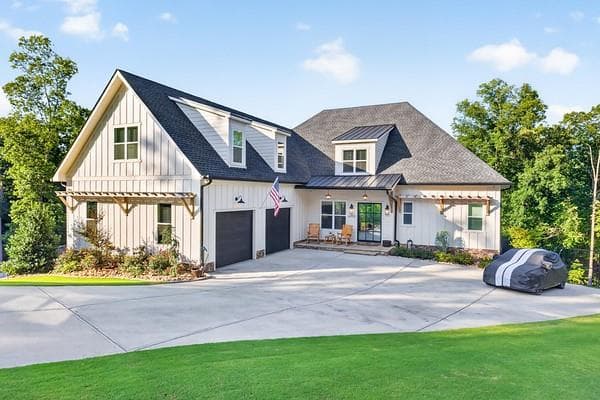 5 bedroom, 6 bathroom, 6,544 sq ft single family residence for sale at 4204 Bayridge Drive, Gainesville, GA 30506 — photo 6