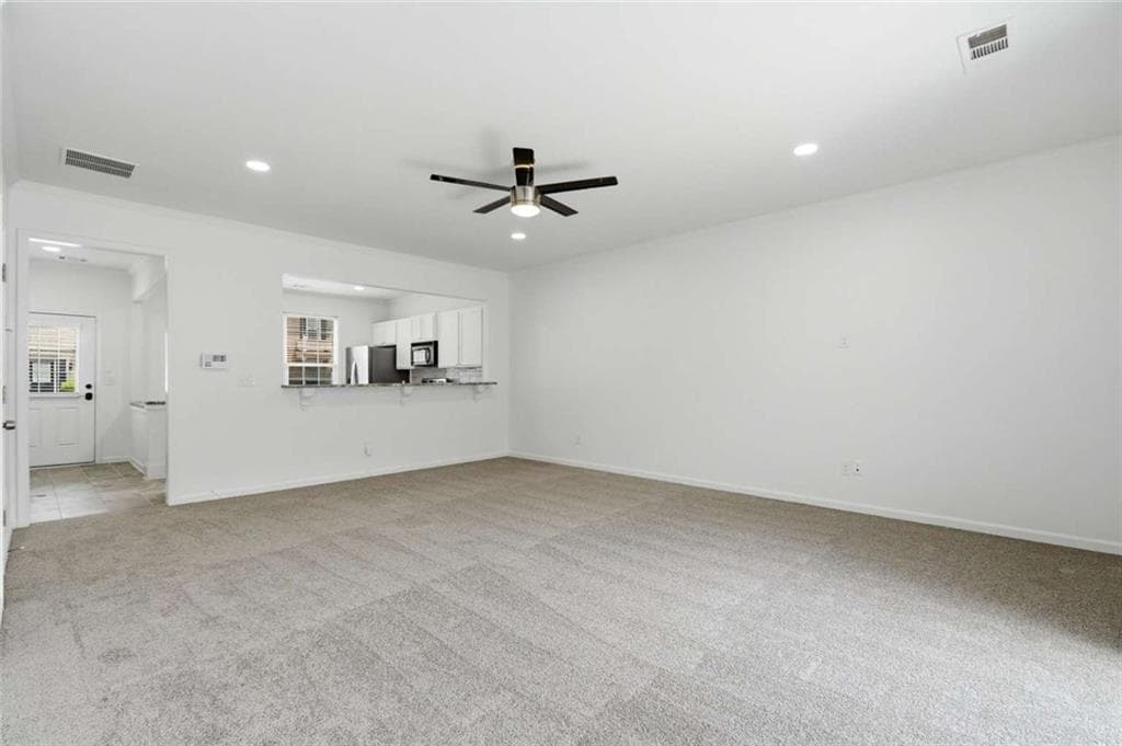 3 bedroom, 3 bathroom, 1,470 sq ft townhouse for sale at 3023 Deerborne Court, Atlanta, GA 30331 — photo 8