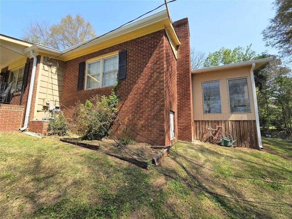 3 bedroom, 3 bathroom, 1,848 sq ft single family residence for sale at 375 Arch Street, Athens, GA 30601 — photo 3