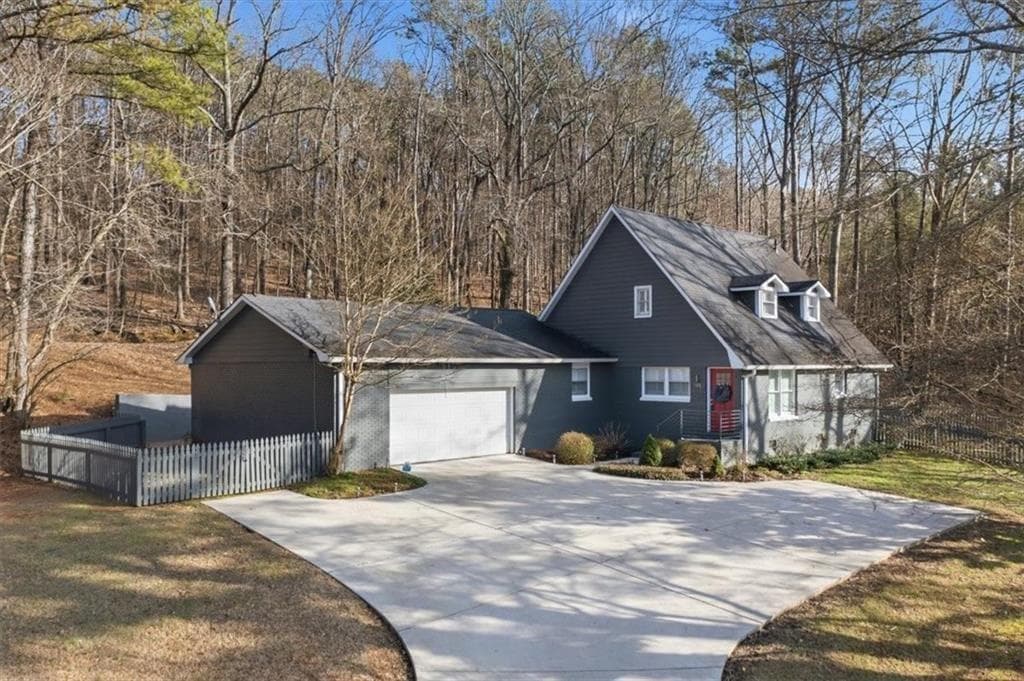3 bedroom, 2 bathroom, 1,725 sq ft single family residence for sale at 145 Mountain View Road, Rome, GA 30161 — photo 1 of 41