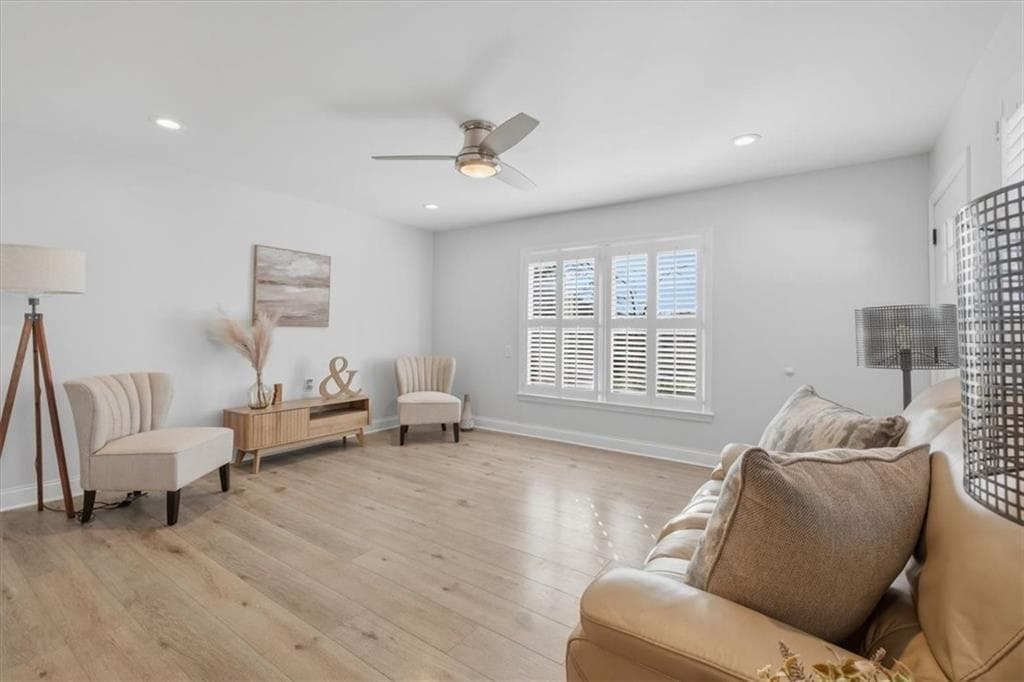 3 bedroom, 2 bathroom, 1,725 sq ft single family residence for sale at 145 Mountain View Road, Rome, GA 30161 — photo 4