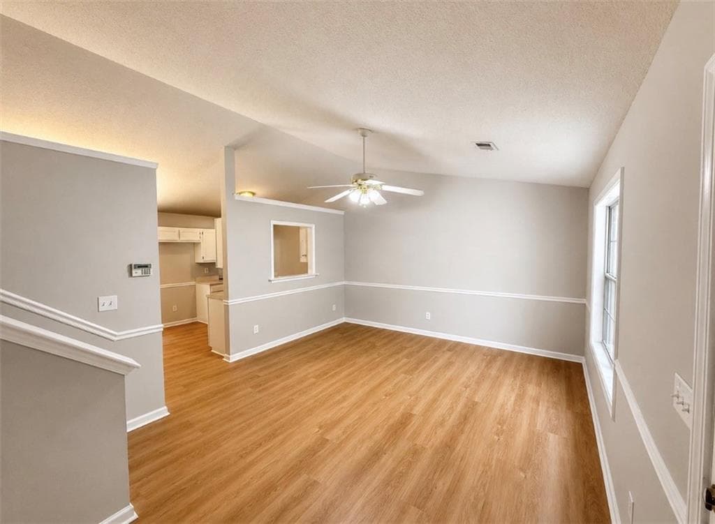 3 bedroom, 2 bathroom, 1,104 sq ft single family residence under contract at 9 Southern Trace Crossing, Rockmart, GA 30153 — photo 4