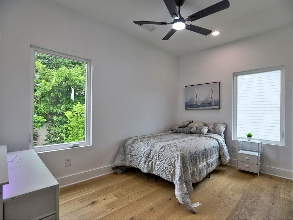 6 bedroom, 5 bathroom, 3,452 sq ft single family residence for sale at 2601 Argo Drive, Smyrna, GA 30080 — photo 5