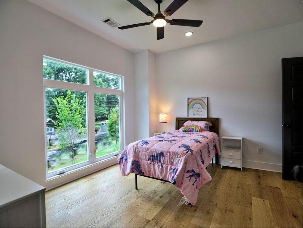 6 bedroom, 5 bathroom, 3,452 sq ft single family residence for sale at 2601 Argo Drive, Smyrna, GA 30080 — photo 7