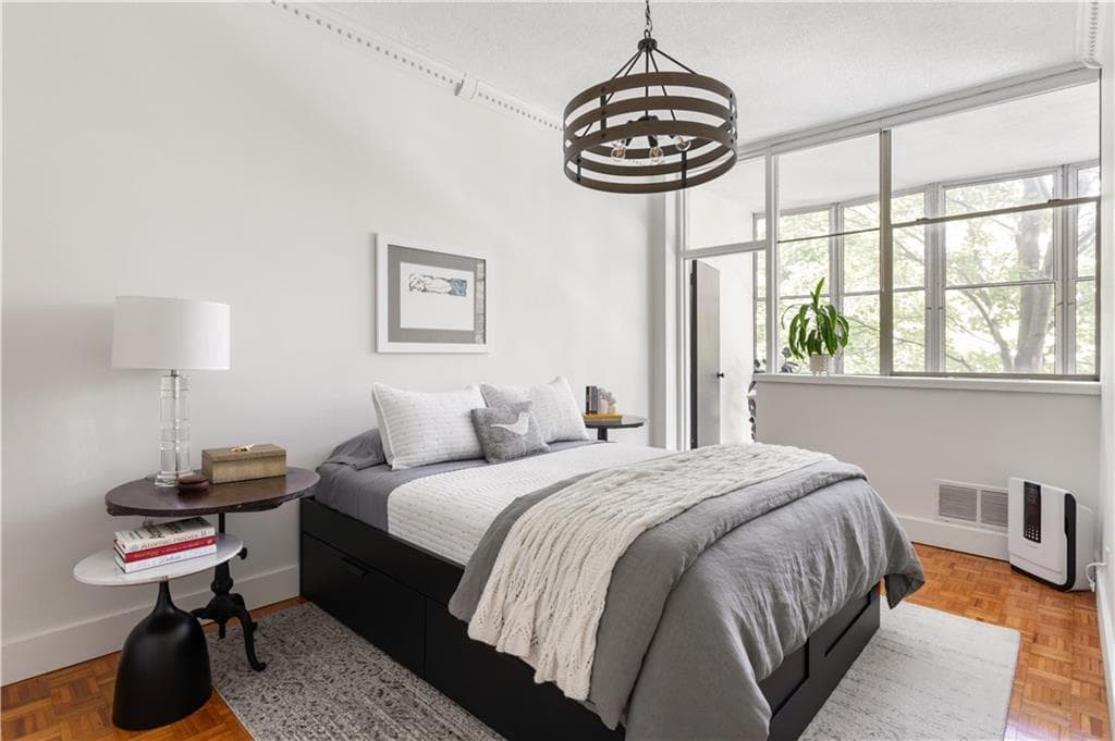 2 bedroom, 1 bathroom, 840 sq ft condominium for sale at 3060 PHARR Court North 422, Atlanta, GA 30305 — photo 8
